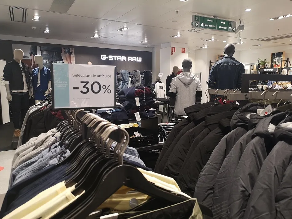 El Corte Inglés pone de nuevo a disposición de los clientes y ahora más que nunca, un amplio abanico de productos con descuentos únicos