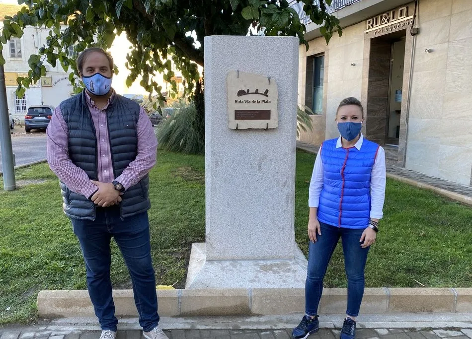 La nueva placa de la Red de ciudades de la Ruta de la Plata
