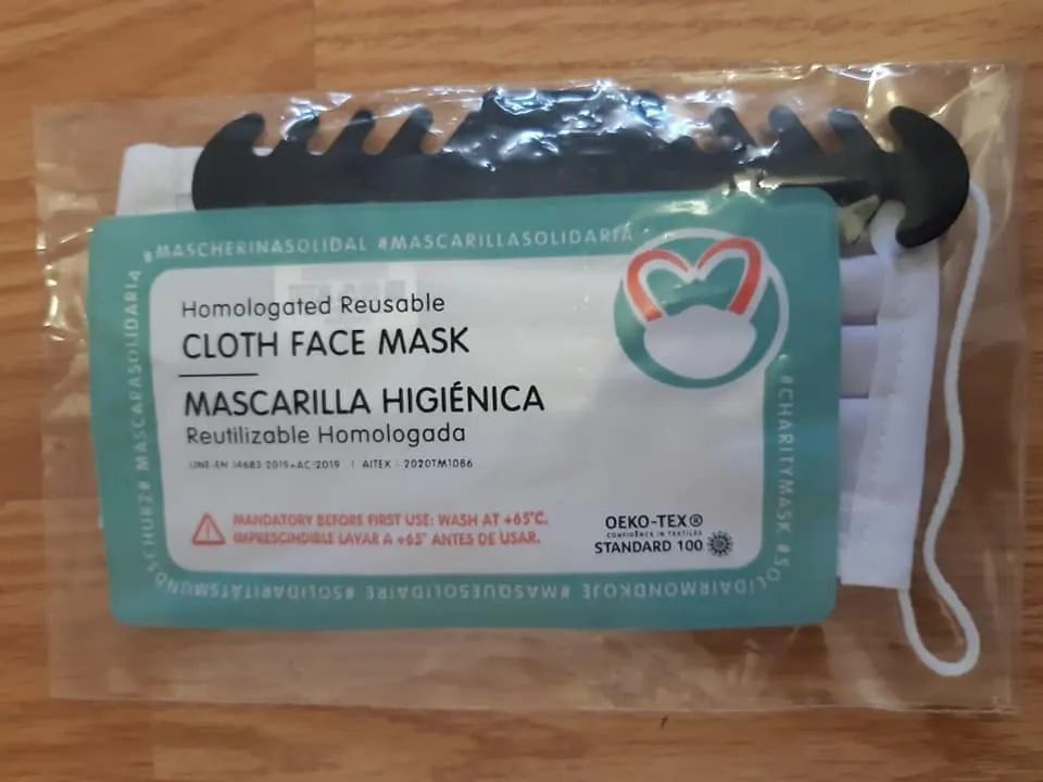 El Ayuntamiento de Babilafuente entrega dos mascarillas a cada alumno del colegio y al profesorado