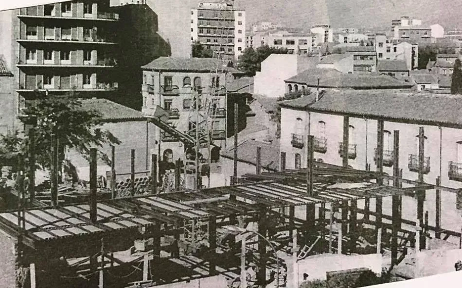 La construcción del Banco de Castilla en la plaza de los Bandos