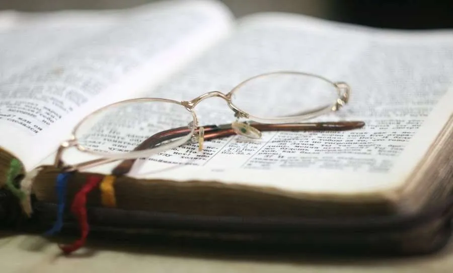 Anselmo Petite y la Biblia en España