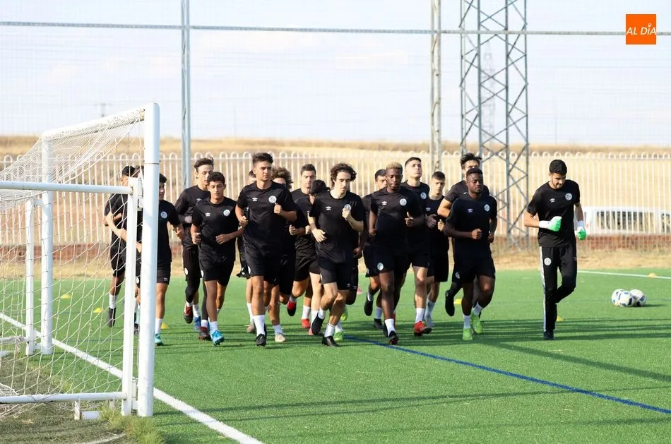Un entrenamiento del filial del Salamanca UDS, en el Tori