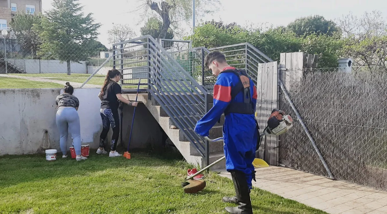 Alumnos de la Casa Escuela Santiago Uno durante una actividad este curso