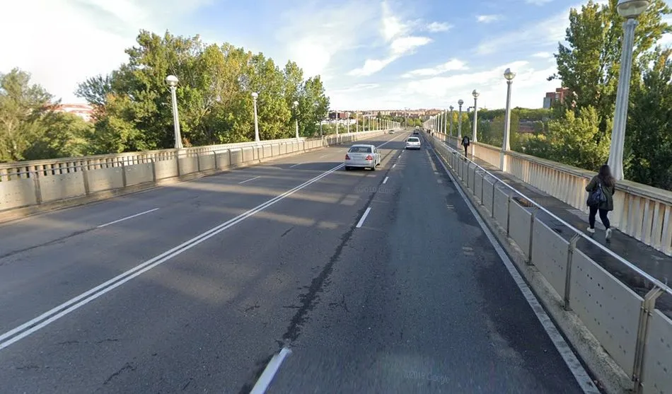 Puente de la Universidad - Google Maps