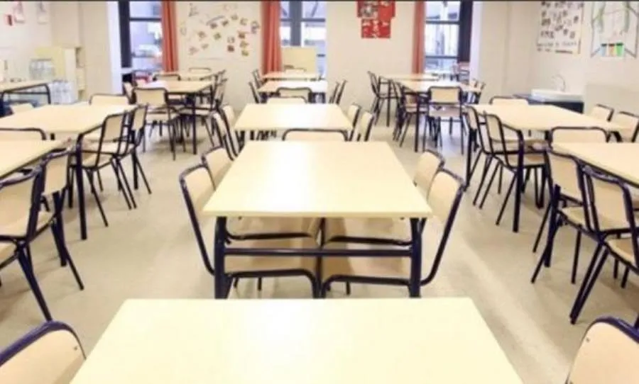 La Junta de Castilla y León recuerda a los padres de los niños que estén pendientes de resultados de PCR que no los lleven a su centro educativo hasta que no termine el periodo de cuarentena. Foto EP