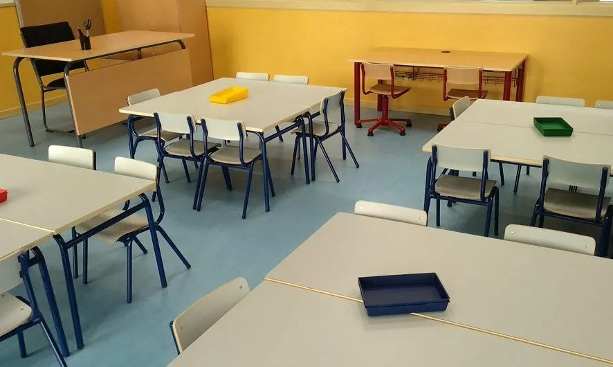 La Junta de Castilla y León ha recordado un día más a los padres de los niños que estén pendientes de resultados de PCR que no los lleven a su centro educativo hasta que termine el periodo de cuarentena