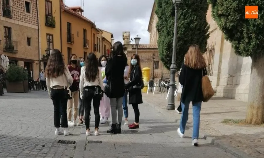 Alumnos de la Universidad al inicio del curso - Archivo