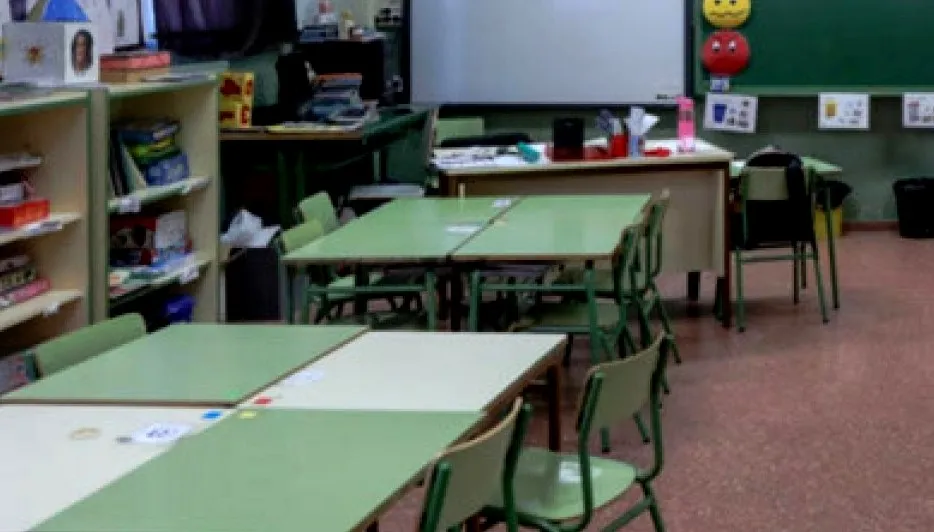 La Junta de Castilla y León recuerda a los padres de los niños que estén pendientes de resultados de PCR que no los lleven a su centro educativo hasta que no termine el periodo de cuarentena