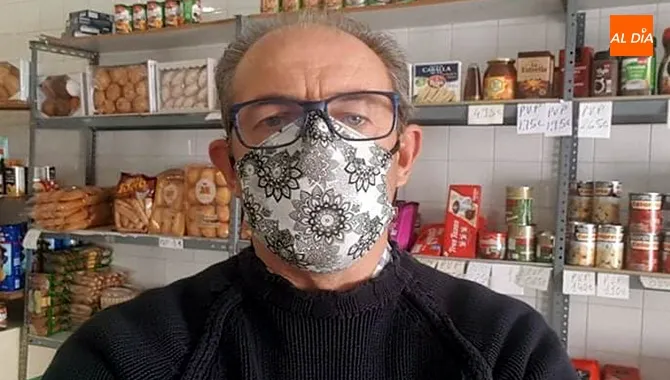 José Guerras, gerente de tienda de alimentación en Macotera