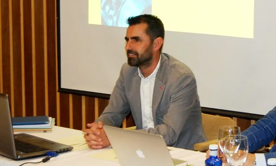 Victor Yenes Barbero en un acto de la Aesat, una de las asociaciones de Confaes