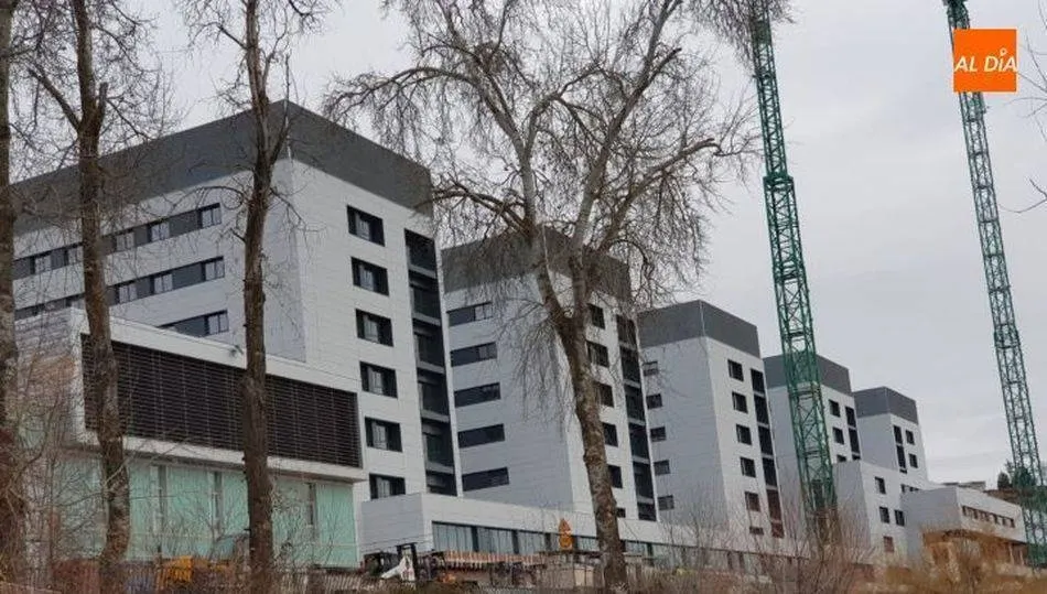 En total, la inversión prevista para el plan de montaje y equipamiento del nuevo Hospital Salamanca es de 80 millones de euros | ARCHIVO
