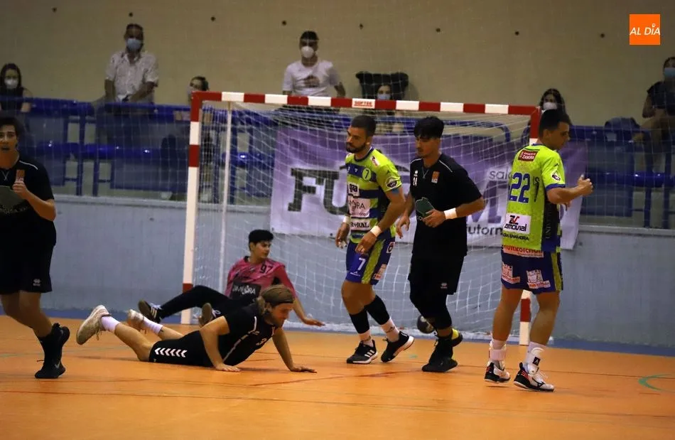 Un duelo de pretemporada del BM Salamanca