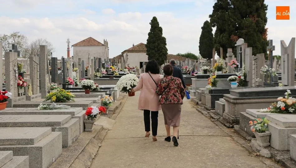La Junta exige a los titulares de los cementerios la aplicación de medidas anticovid ante la celebración del día de Todos los Santos