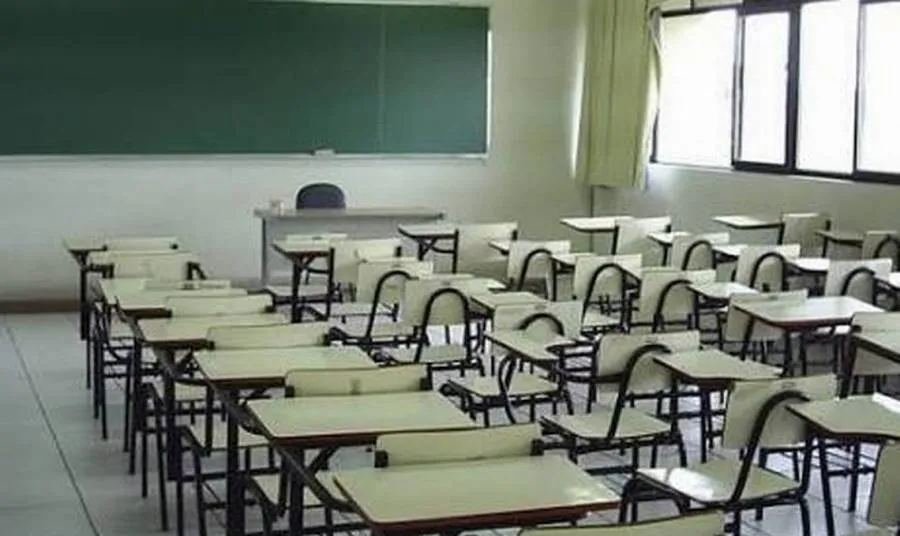 La Junta de Castilla y León recuerda a los padres de los niños que estén pendientes de resultados de PCR que no los lleven a su centro educativo hasta que no termine el periodo de cuarentena