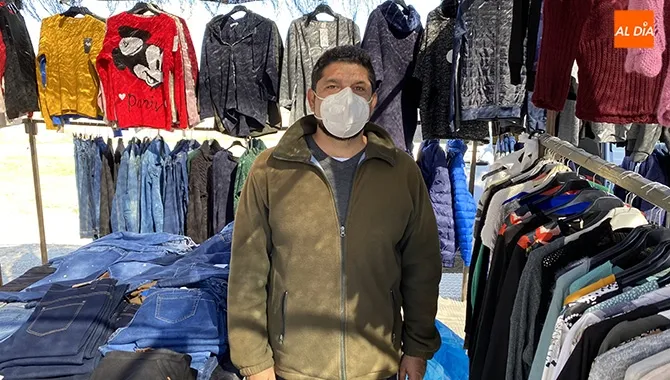 Juan Salazar, vendedor ambulante en los mercadillos de la provincia de Salamanca