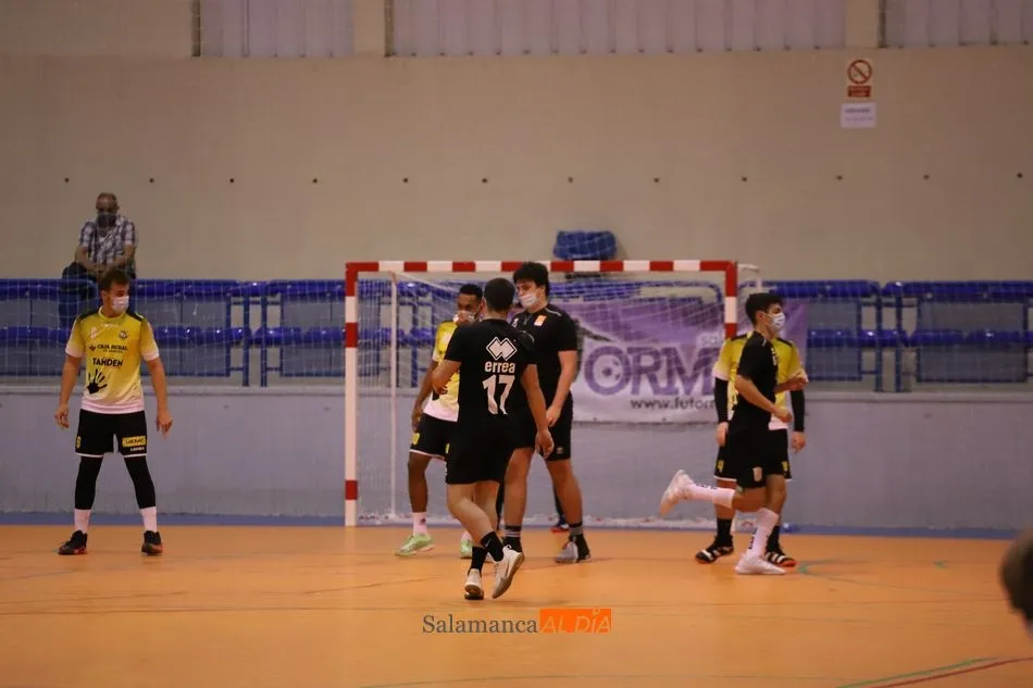 Un partido del BM Salamanca, en Villares