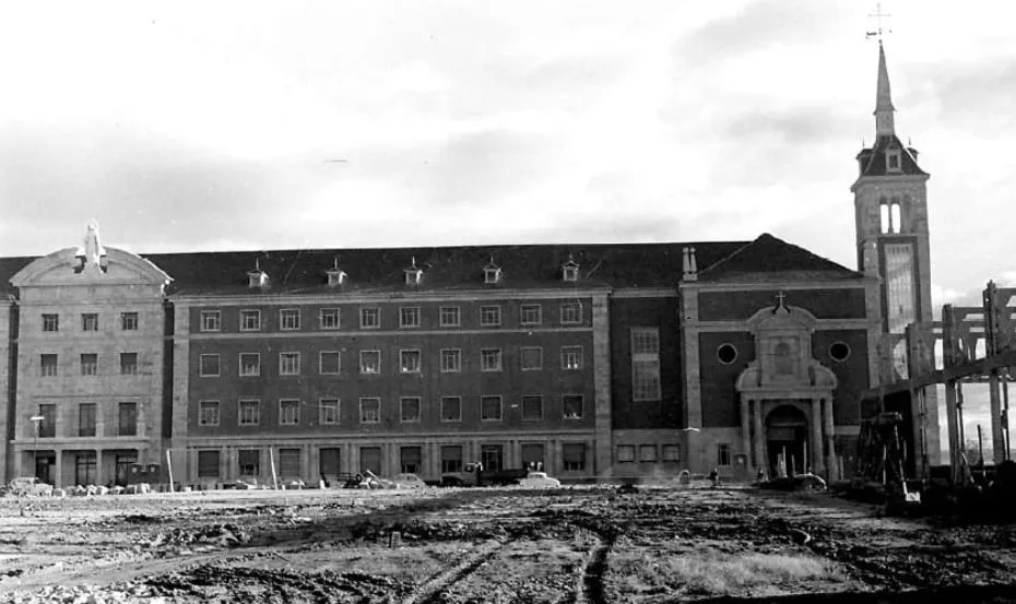 El antiguo teologado salesiano de la calle Colombia