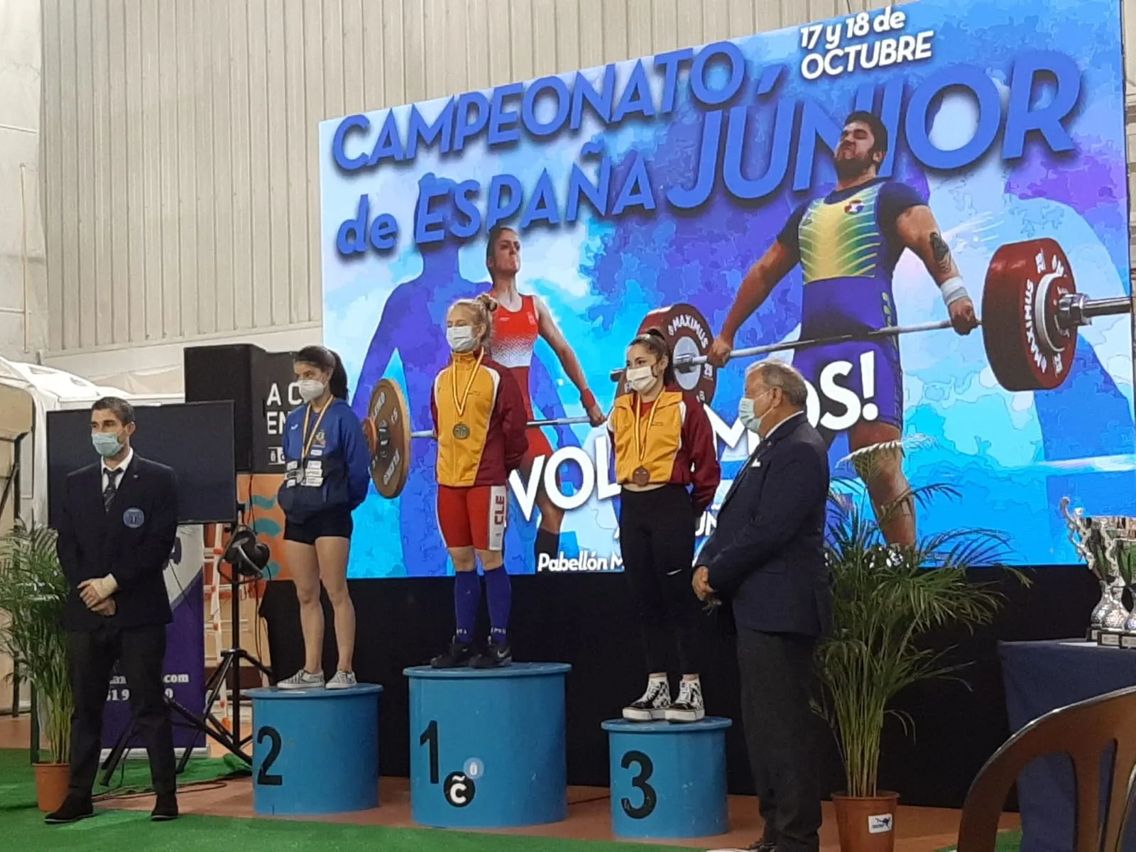 Podio de Marta y Carla, en Coruña