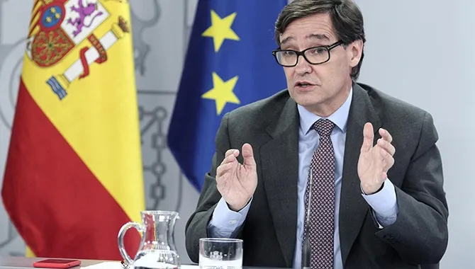 El ministro de Sanidad, Salvador Illa, en comparecencia ante los medios