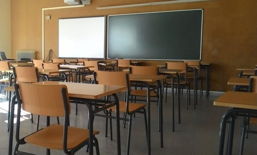 La Junta de Castilla y León recuerda a los padres de los niños que estén pendientes de resultados de PCR que no los lleven a su centro educativo hasta que no termine el periodo de cuarentena