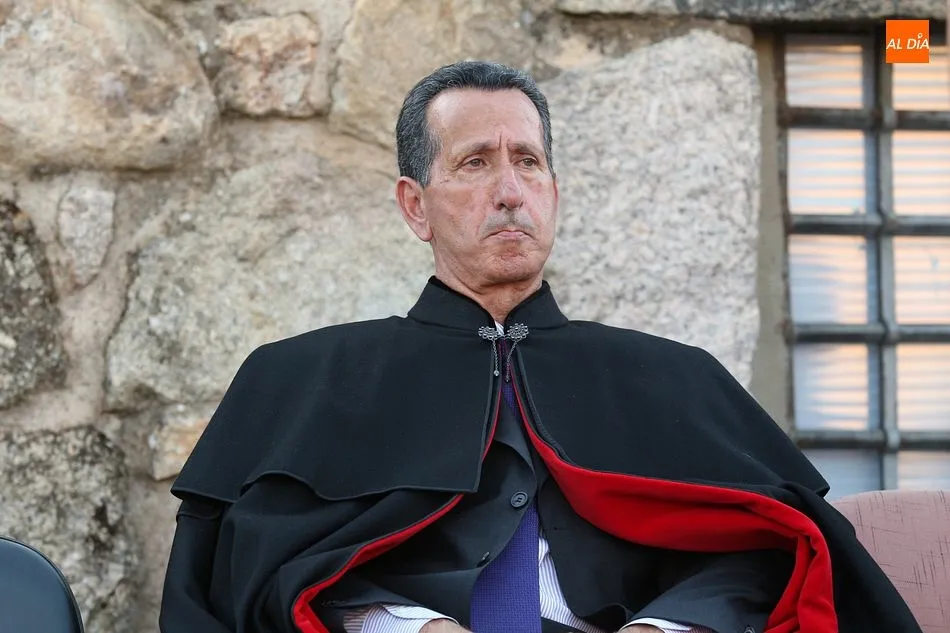 Juan Pablo Gutiérrez, alcalde de Miranda del Castañar un luz horrible - Kiko Robles