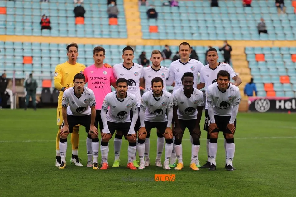 Once inicial del Salamanca UDS para medirse al Coruxo en casa
