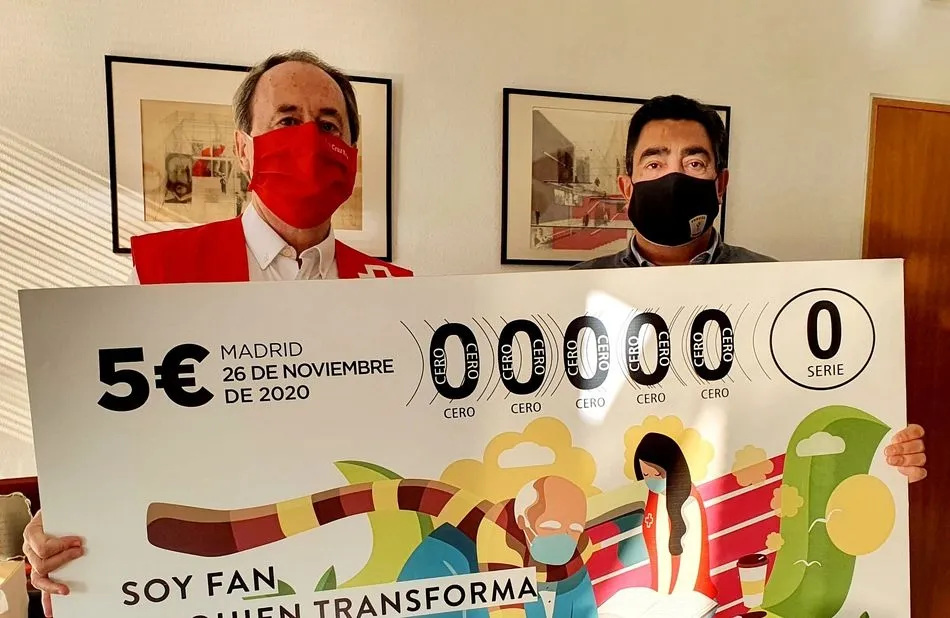 El presidente de CES, José Vicente Martín Galeano, con el presidente de Cruz Roja en Salamanca, Jesús Juanes - CES