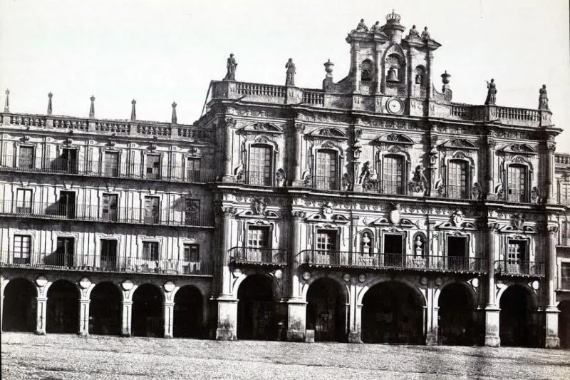Fachada del Edificio Consistorial en 1865