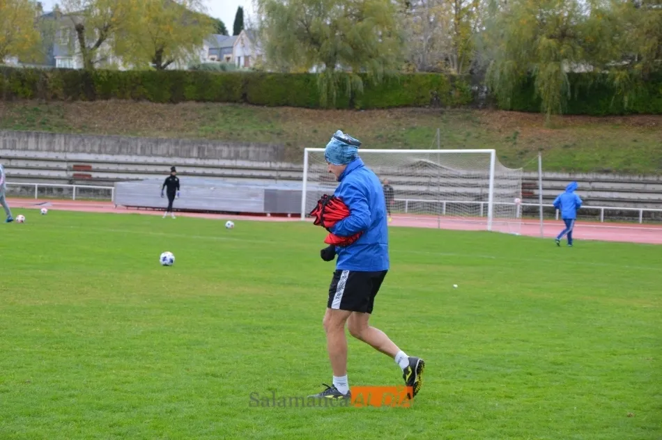 Carlos María, en un entrenamiento del Salamanca