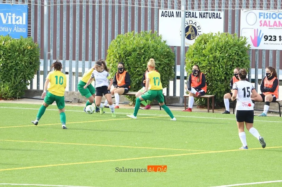Lauris trata de irse de sus rivales en el primer partido en casa