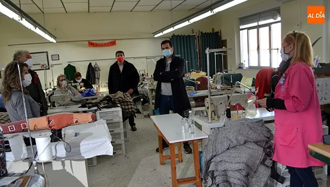 Luis Tudanca, durante su visita a Macotera este martes