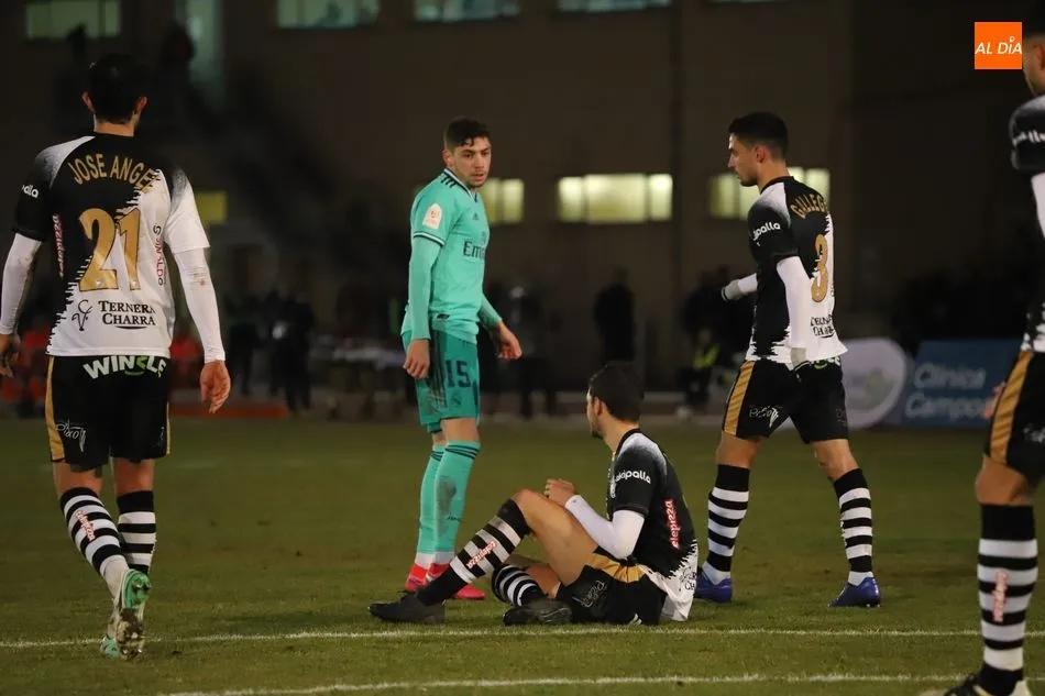 De la Nava y Gallego, ante Jovic, jugador del Madrid