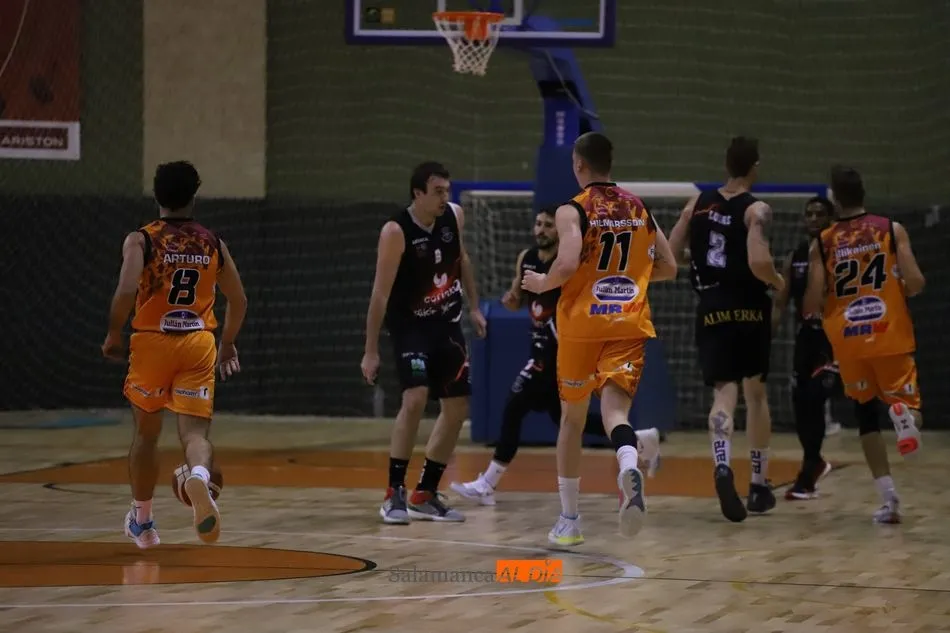 Hilmarsson, con el 11 a la espalda, durante un partido de este curso