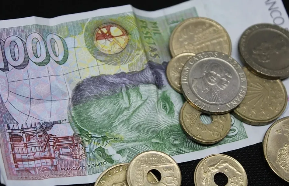 Monedas y billetes de las antiguas pesetas