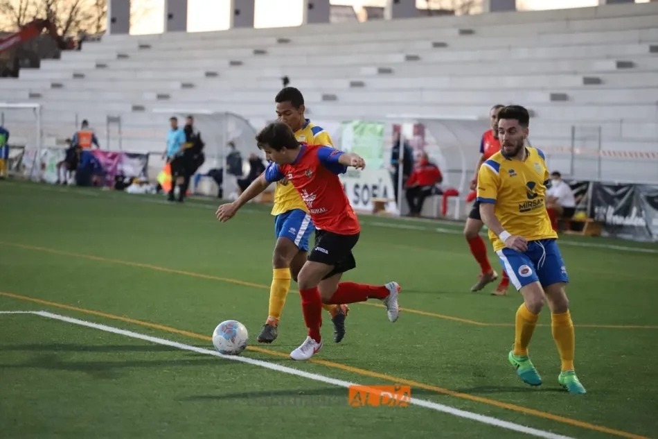 El bigoleador Jorge García, durante el partido / Lydia González