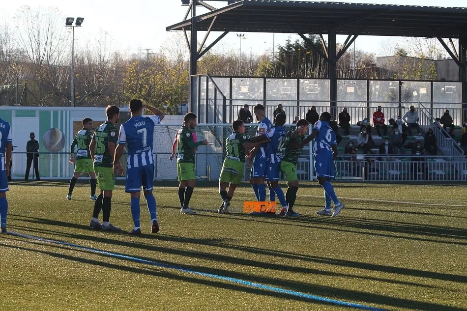 Imagen del partido disputado este fin de semana entre el Guijuelo y el Deportivo de la Coruña