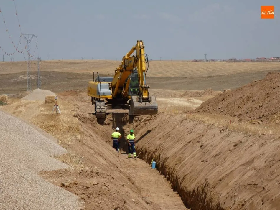 Obras del canal de la Armuña en Cantalpino. Foto de Jorge Holguera
