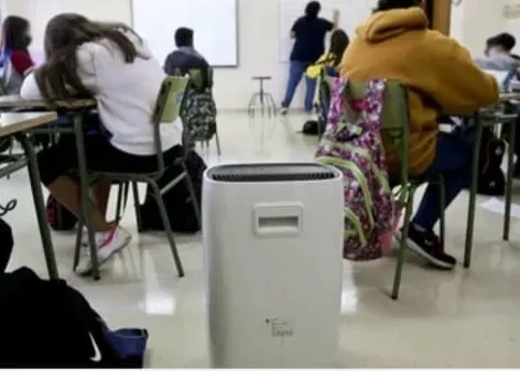 La Ampa y el Ayuntamiento de Villoria instalan purificadores de aire para en el colegio  