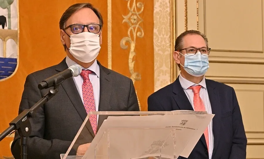 Rueda de prensa del alcalde de Salamanca, Carlos García Carbayo