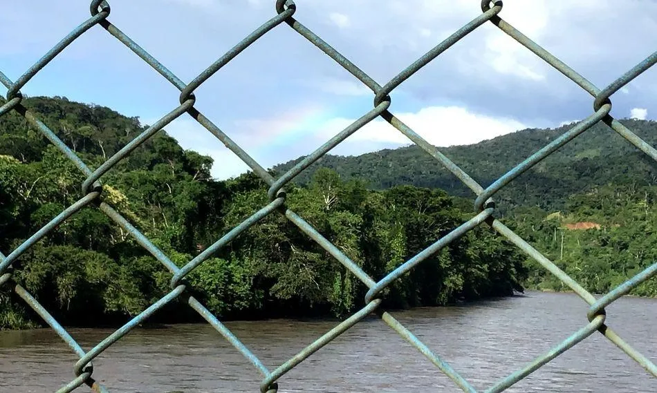 El segundo viaje y III. El ombligo del cielo