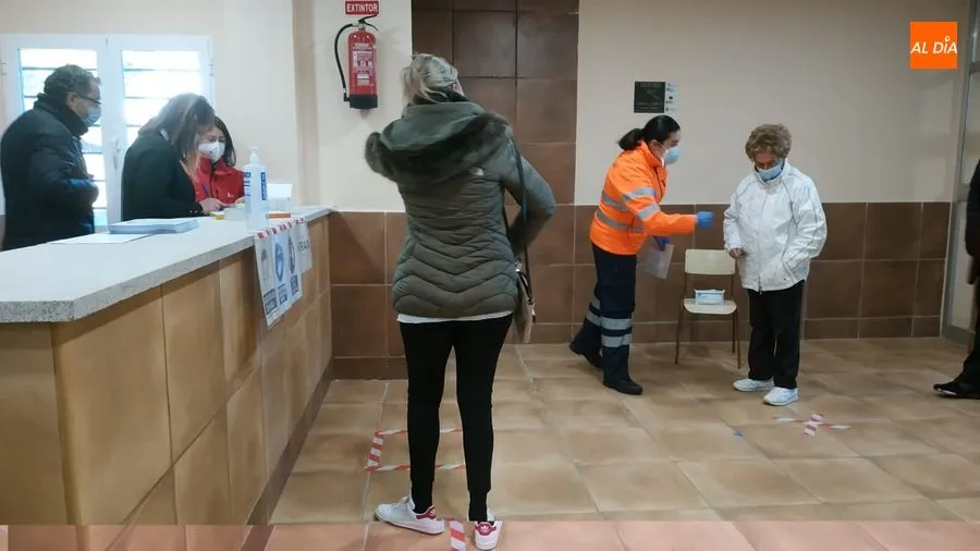 Participantes en el cribado masivo de Guijuelo. Foto de Kiko Robles