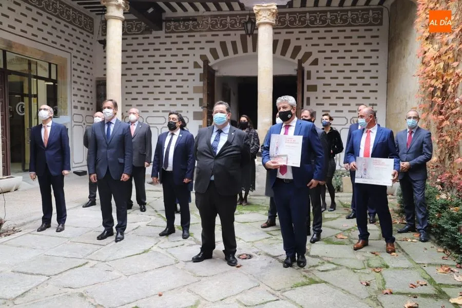 Autoridades y galardonados de este IV Premio Pyme del año de Salamanca. Foto de Lydia González