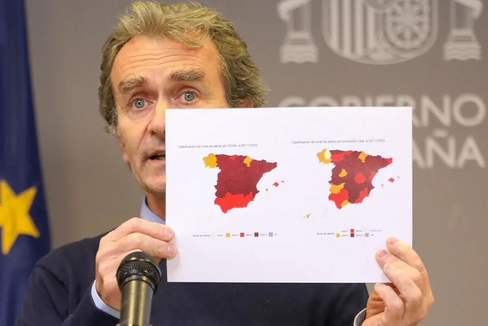 Fernando Simón muestra los mapas de situación de riesgo por Covid-19 en España