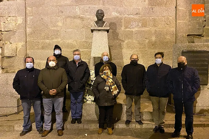 La Hermandad de Cofradías homenajeaba al sacerdote Agustín Martínez Soler en el aniversario de su muerte