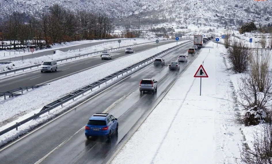 El frío dispara las averías en carretera y el riesgo de accidente. Cómo evitarlo