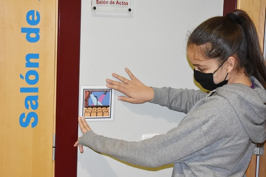 Colocación de estos pictogramas en Carbajosa de la Sagrada