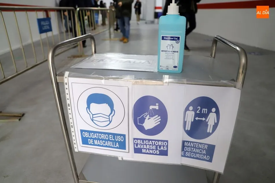 Control de higiene anticovid en una instalación sanitaria - Archivo