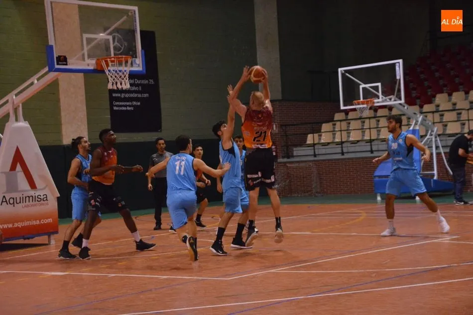 El Aquimisa Carbajosa cambia su racha con una gran victoria en Logroño (68-82)