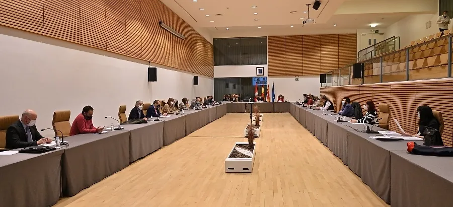 Un momento de la sesión plenaria municipal celebrada este viernes