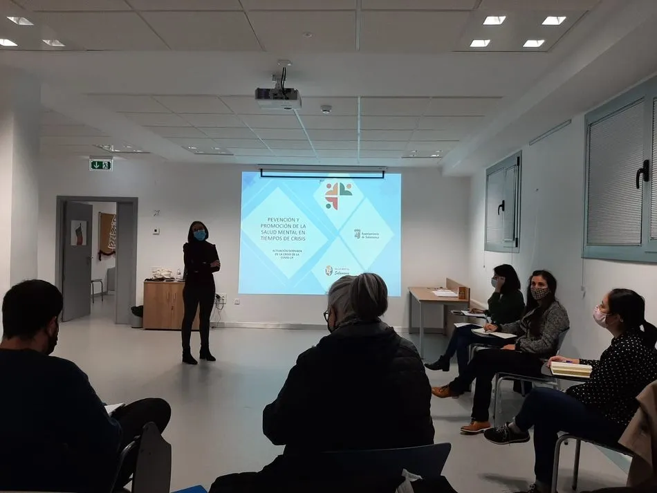 El primer taller trató sobre la salud mental en tiempos de crisis - Ayto. Salamanca